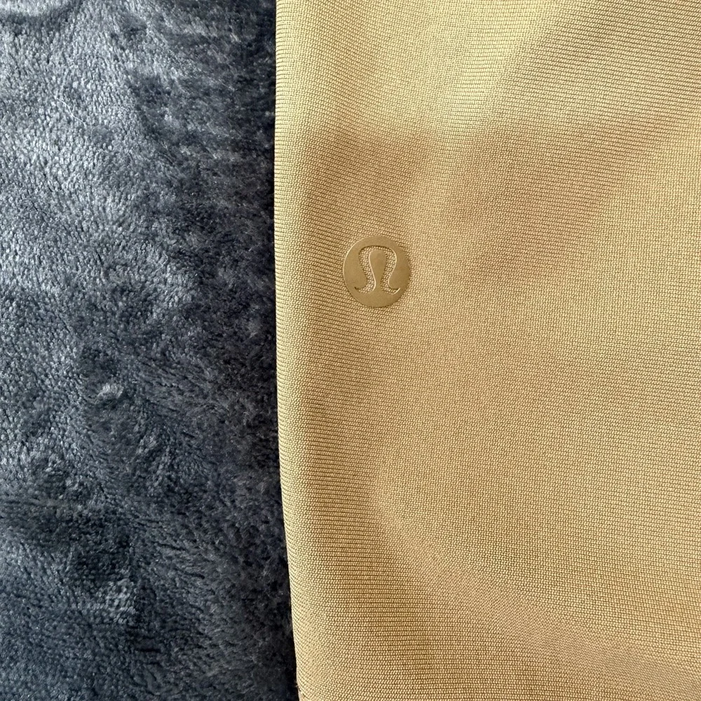 Lululemon The Works Shorts Mens 34 Khaki Tan Stretch Technical Chino 11